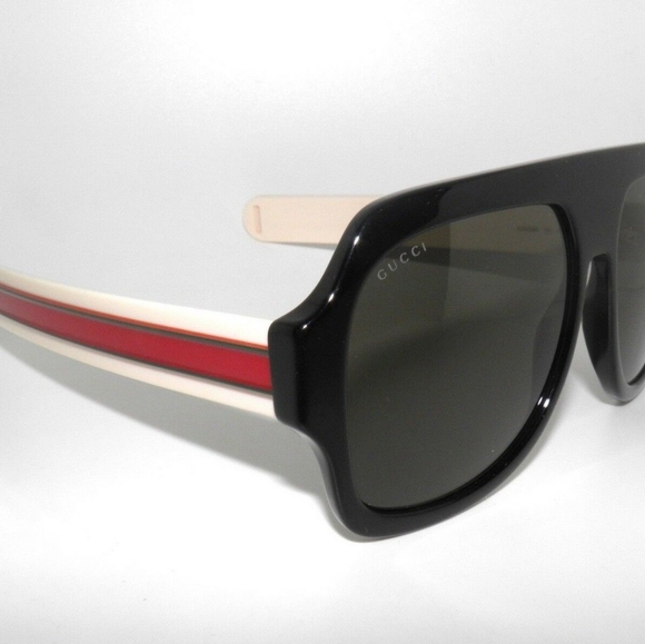 Gucci 0255 GG0255S-001 Sunglasses - Picture 7 of 11